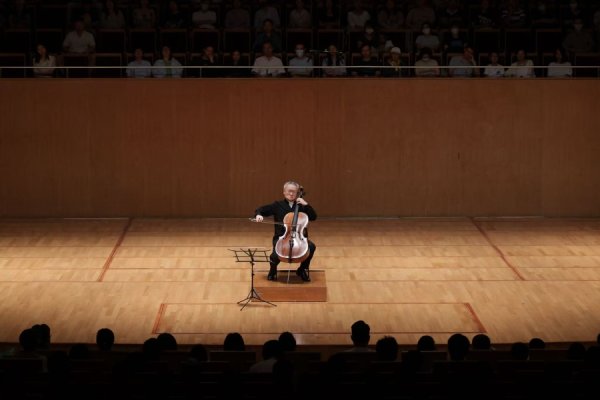 长宏网 加演一场，王健集齐巴赫无伴奏大提琴组曲